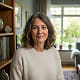  Lucía Navarro, Gerente de Operaciones